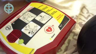 Defibrillátor használata
